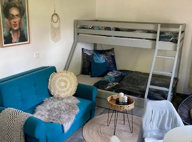 Blue Apartment Jestrabi