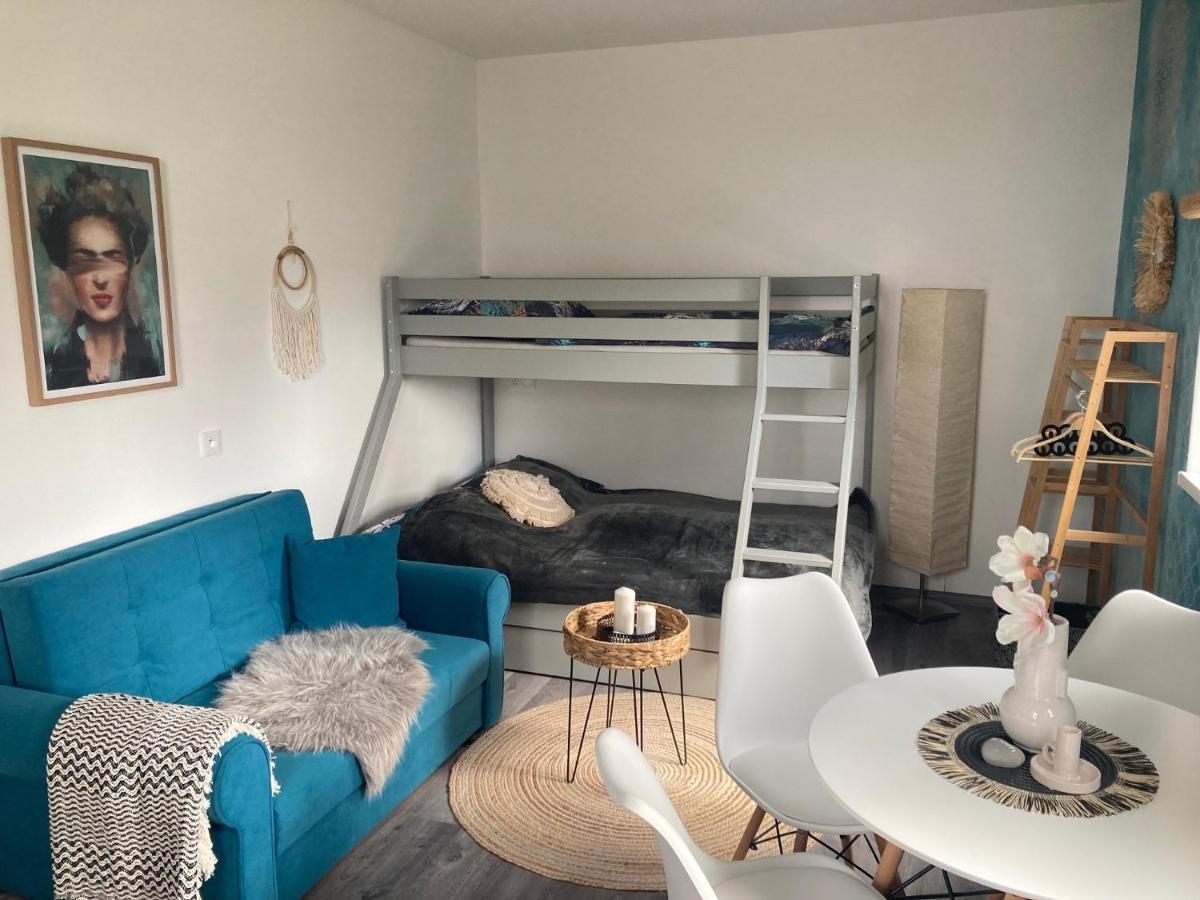 Apartment Blue Jestrabi *